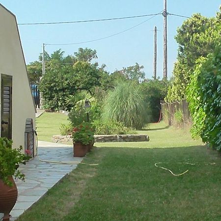 Studios Tripiti Nea Roda Exterior foto