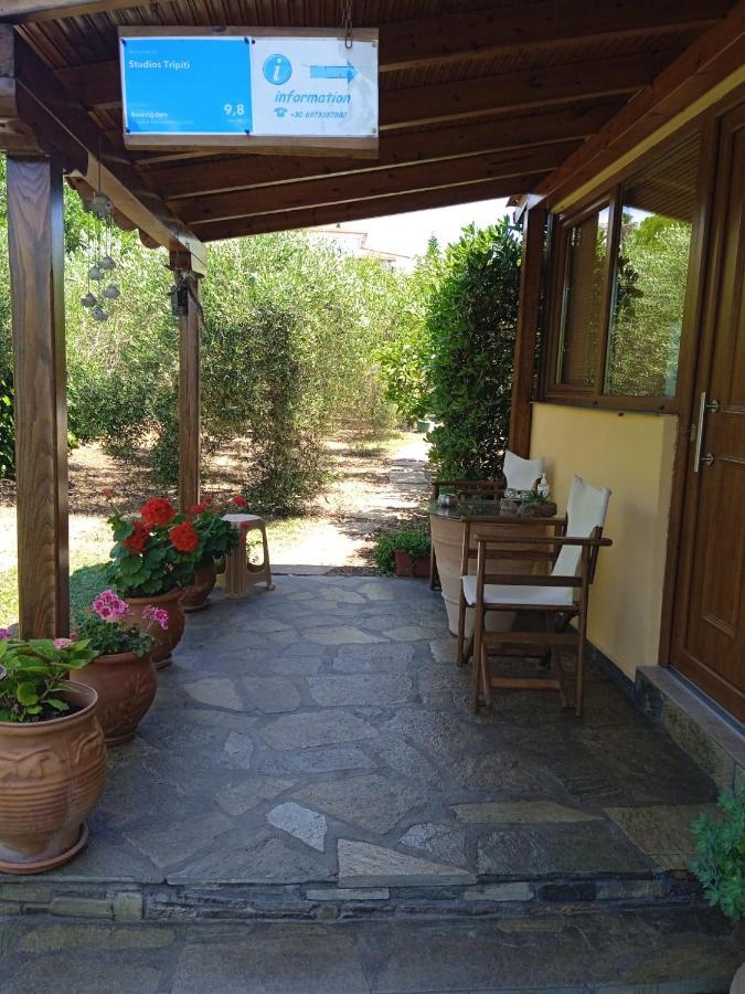 Studios Tripiti Nea Roda Exterior foto