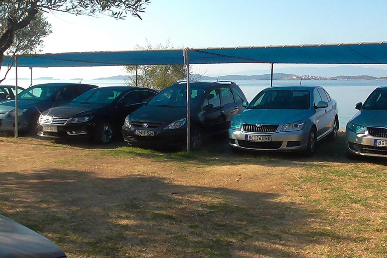 Studios Tripiti Nea Roda Exterior foto