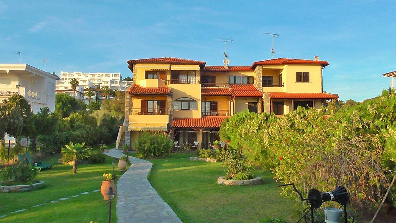 Studios Tripiti Nea Roda Exterior foto
